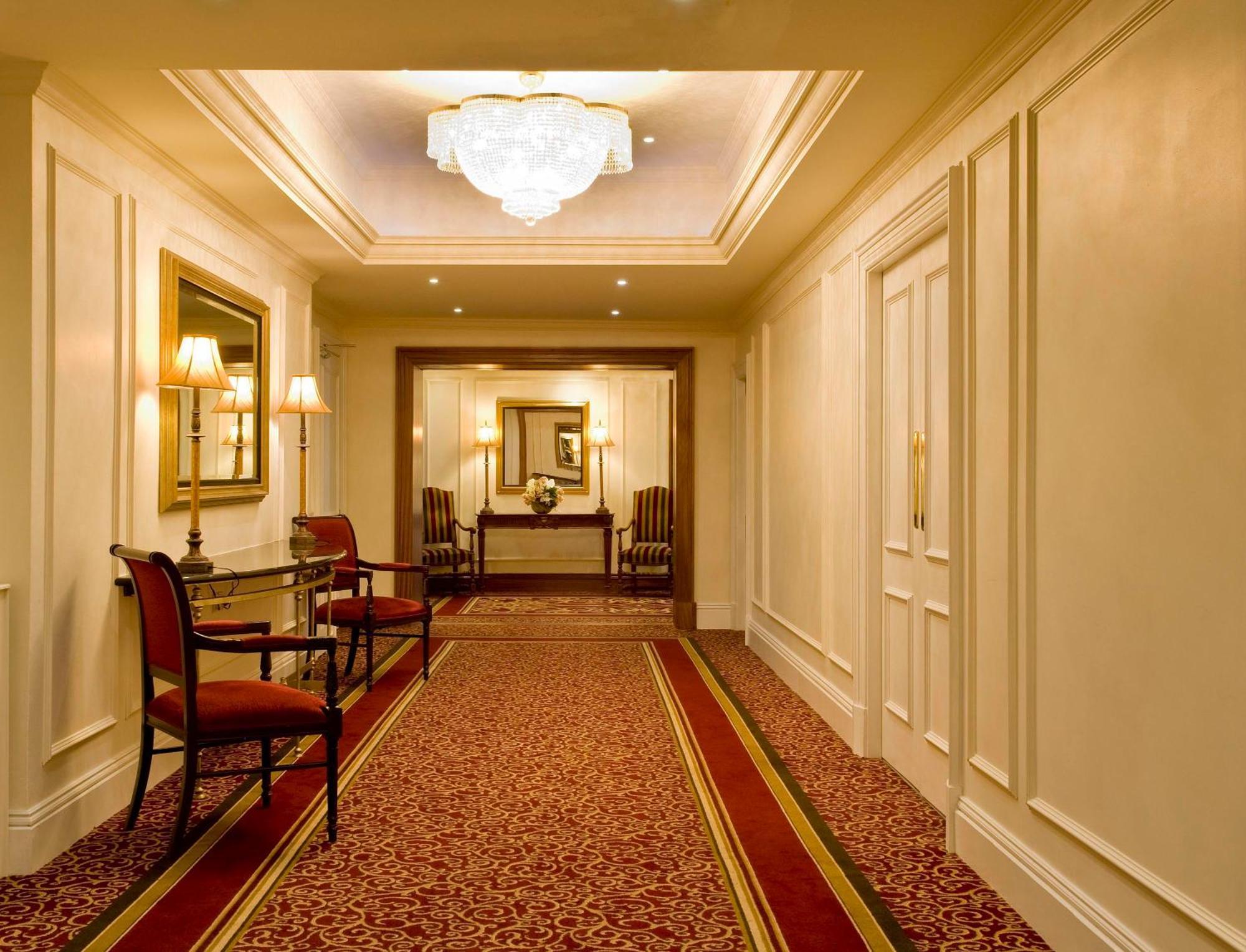 ניוברידג' The Keadeen Hotel מראה חיצוני תמונה